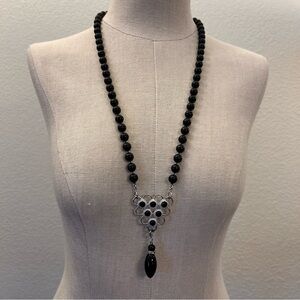 Sarah Coventry Necklace Black Charmer with removable Brooch in Black and Silver.